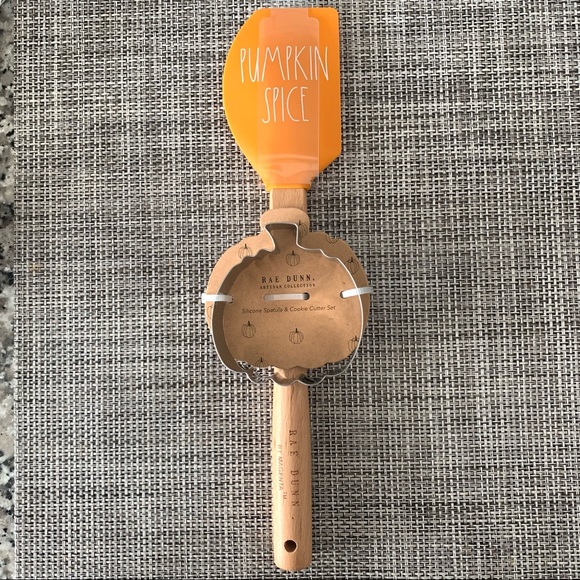 Rae Dunn Halloween Silicone Spatula and Cookie Cutter Set Pumpkin Spice - Picture 1 of 5